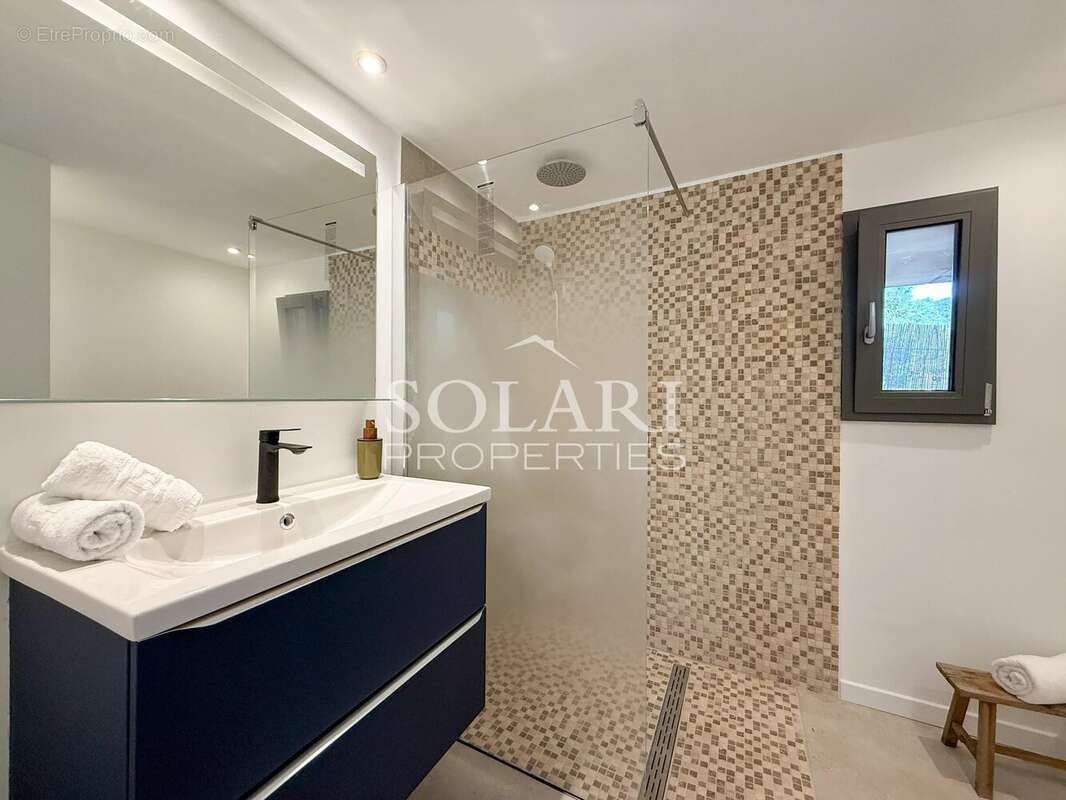 Maison à THEOULE-SUR-MER