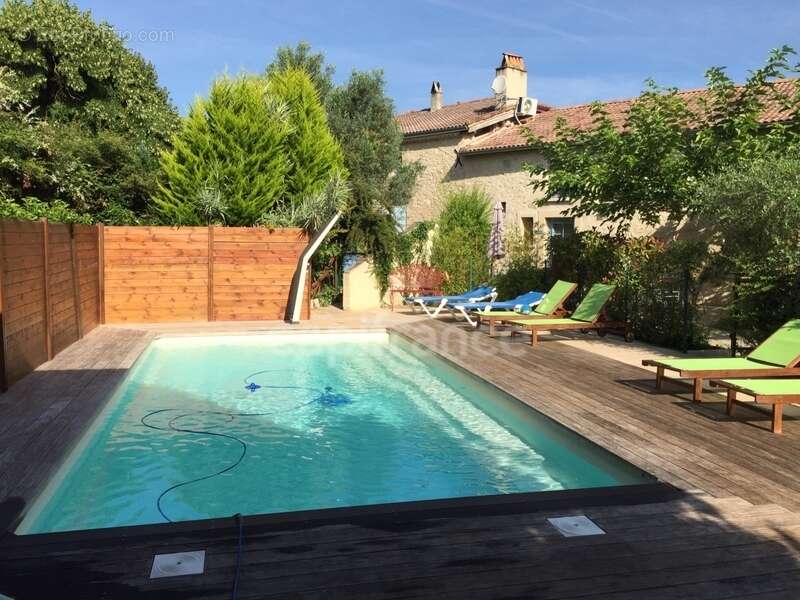 Maison à SAINTE-BAZEILLE