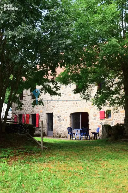 Dépt. 07 - A VENDRE à USCLADES-ET-RIEUTORD - Grande Ferme rénovée de 250 m2 environ - Parcelles 3.466 m2 - photo 26