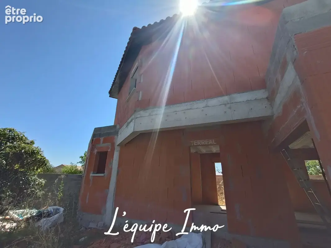 Tournefeuille hyper Centre- Maison neuve T4- 90 m2- Garage-Jardin- - photo 3