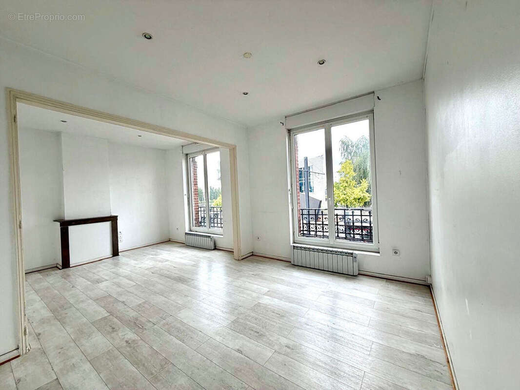 Immeuble Valenciennes 1091.13 m2 - photo 6