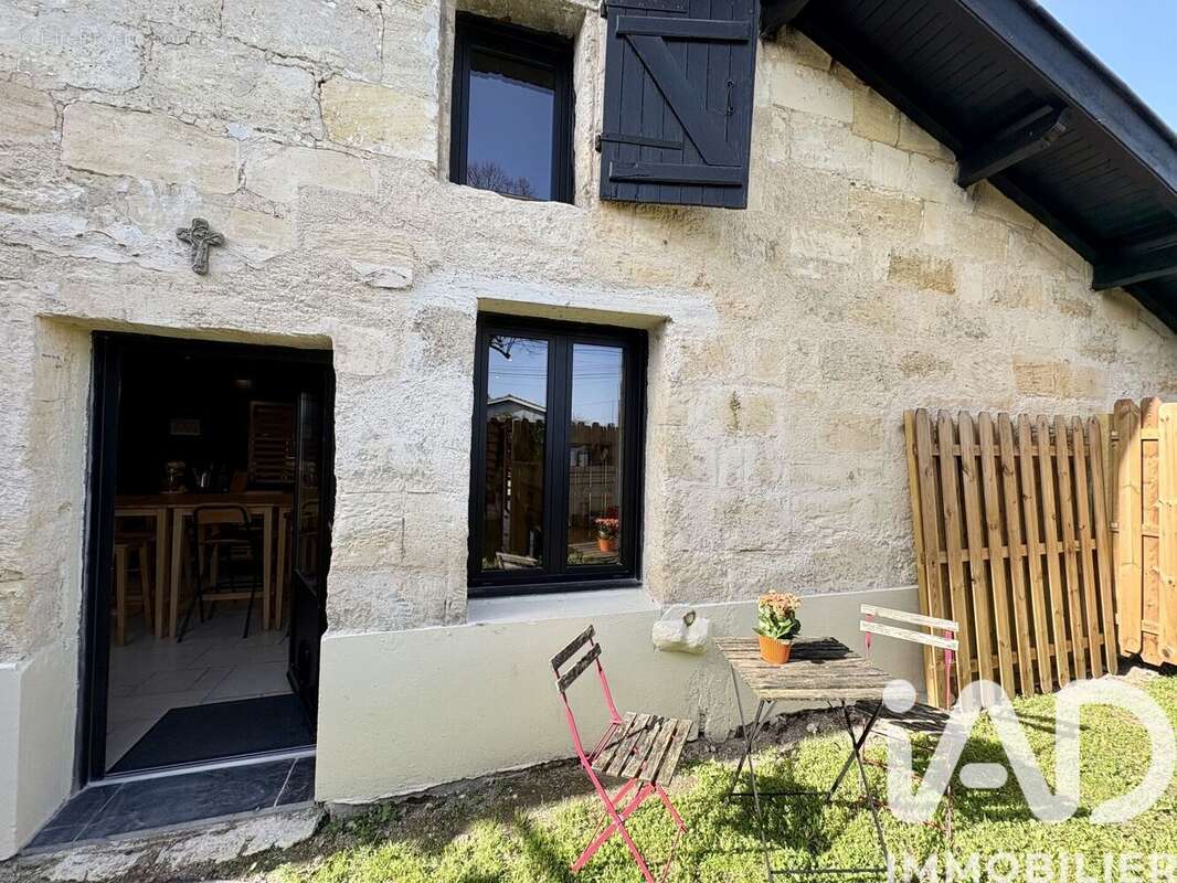 Photo 2 - Maison à IZON