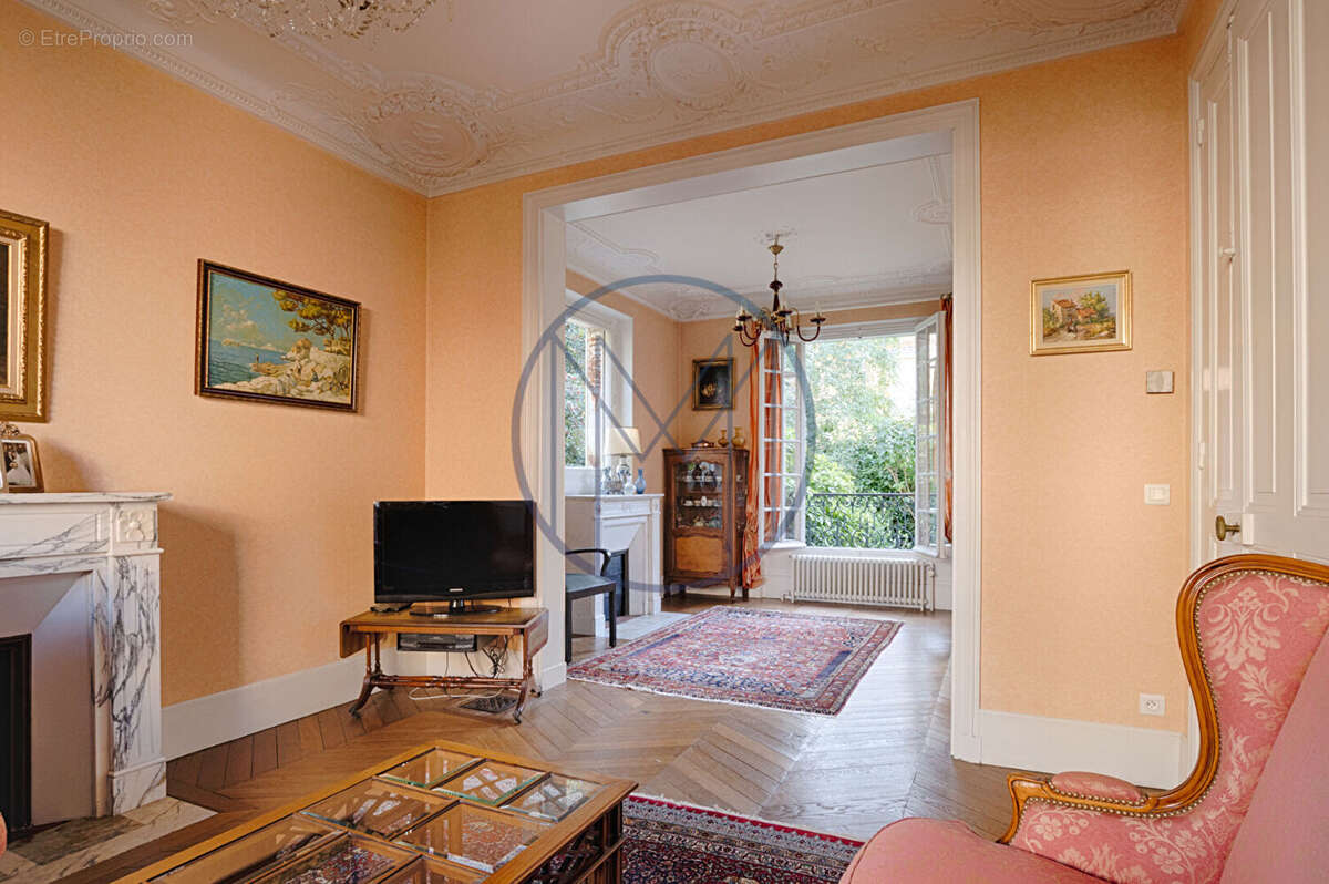 Maison à VERSAILLES