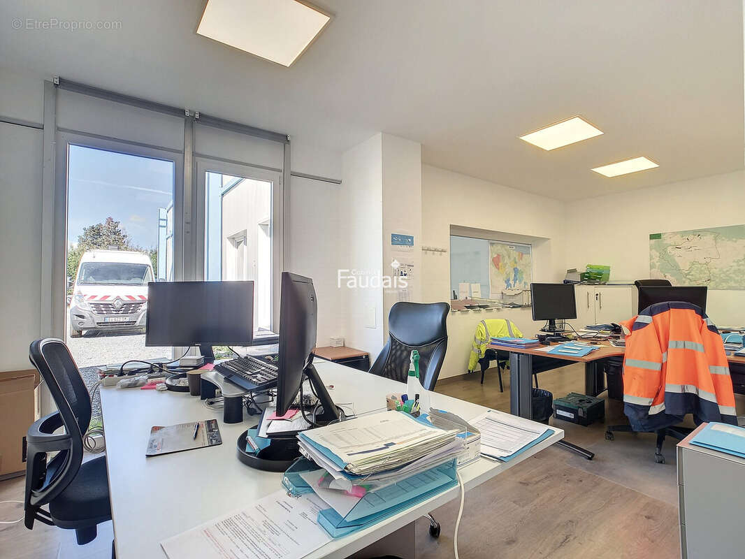 Commerce 430 m² à Dangy  - photo 8