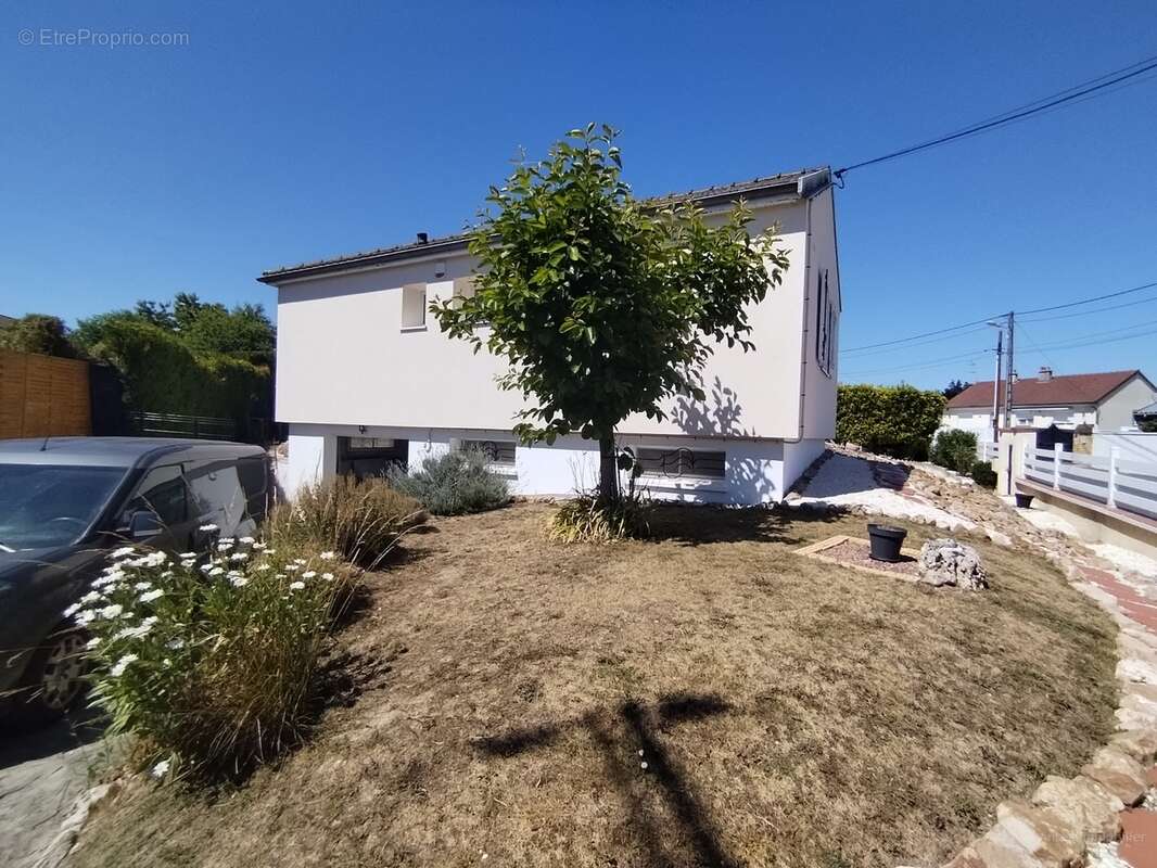 Maison 80 m² à Saint-Lye  - photo 4