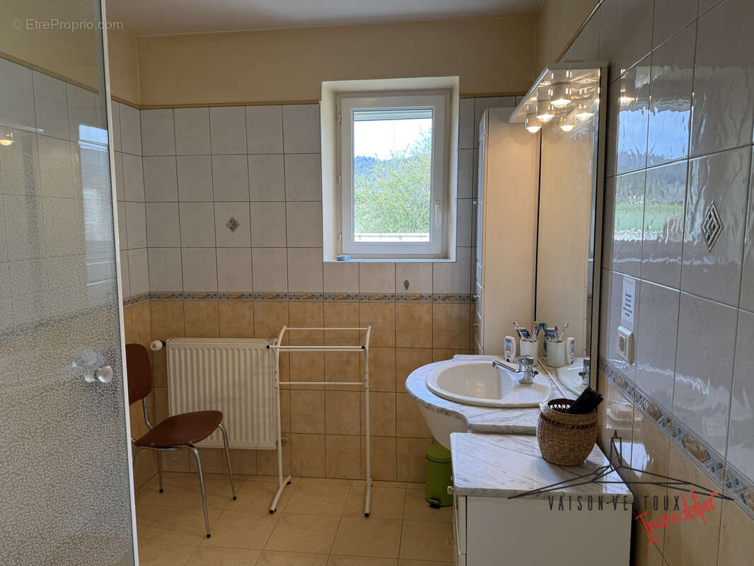 Maison à MALAUCENE
