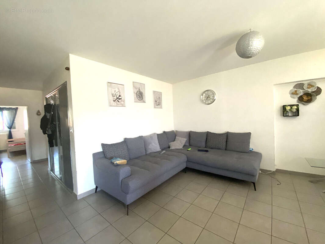 Photo 2 - Appartement à VEYNES