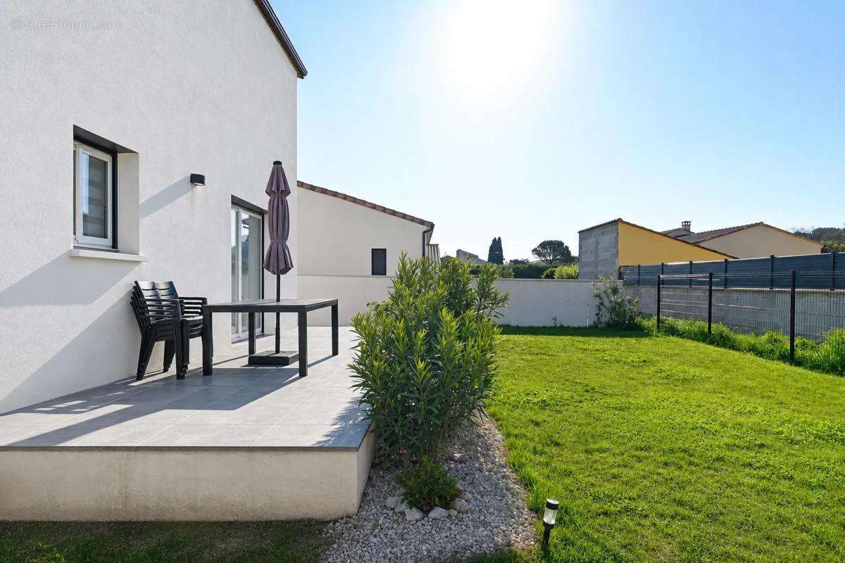Maison à PIOLENC
