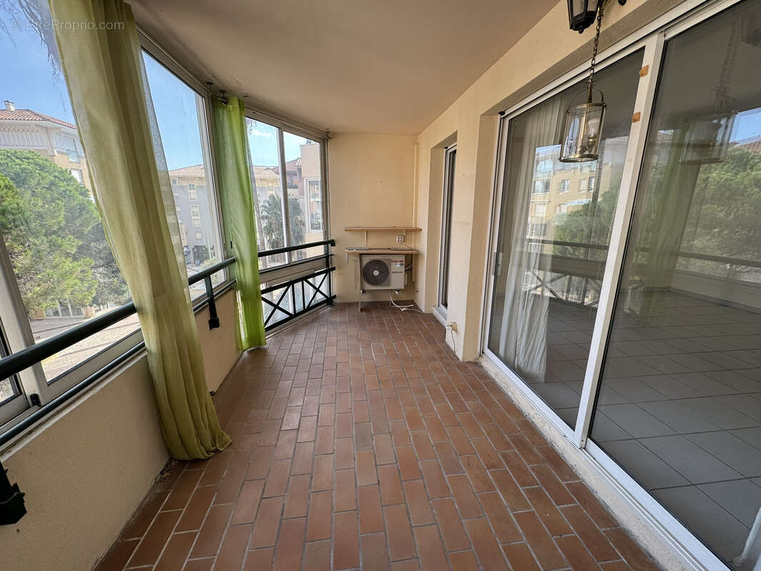 Appartement à FREJUS