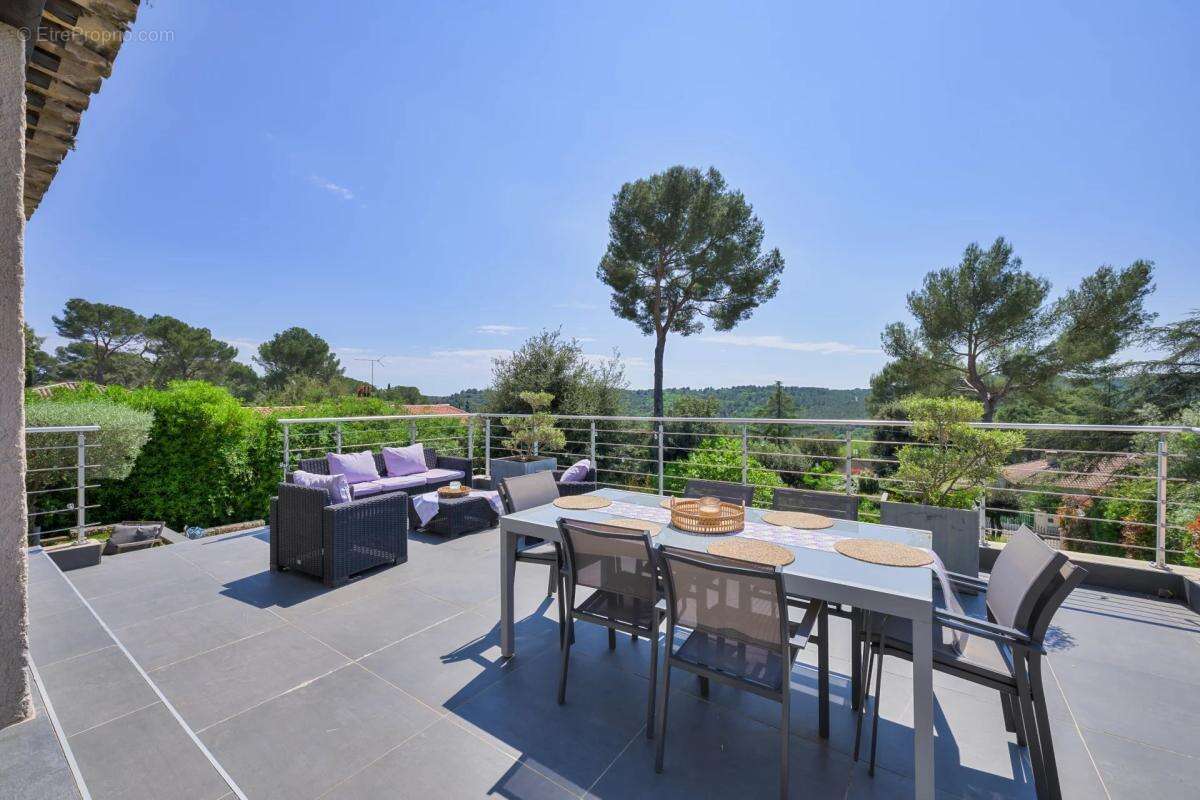 Maison à BIOT