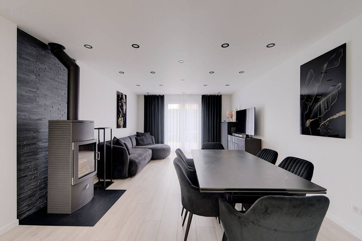 Maison à AUBERGENVILLE