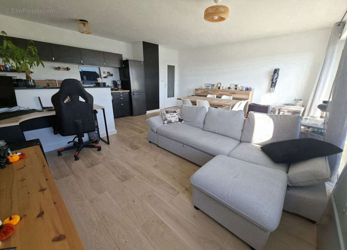 Appartement à LE RHEU