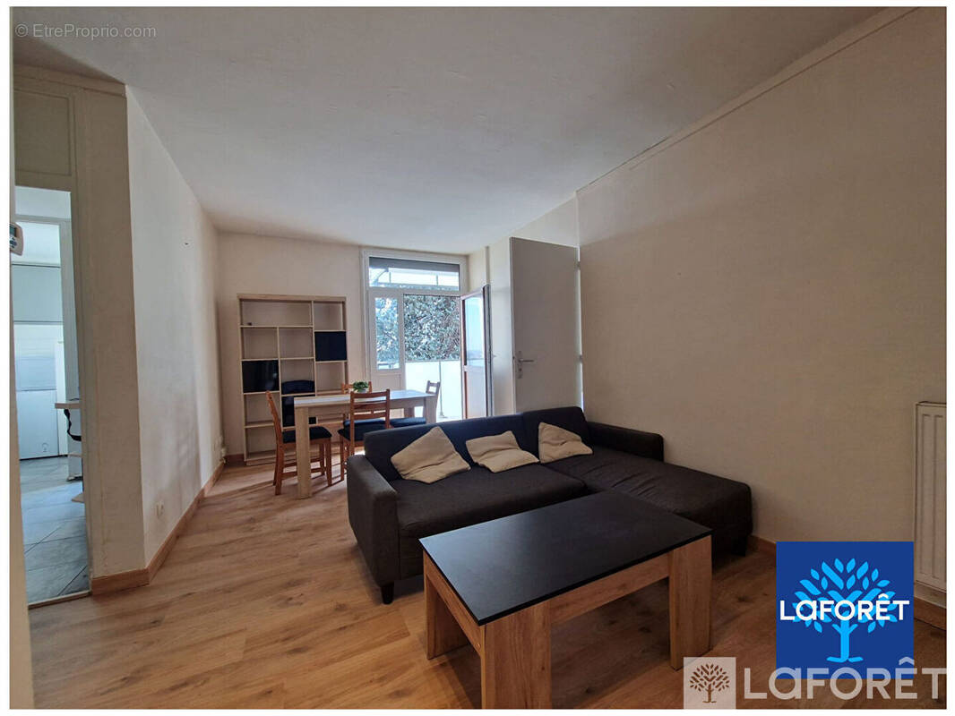 Appartement à OULLINS