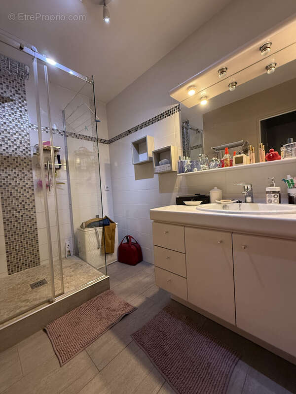 Appartement à LE BLANC-MESNIL