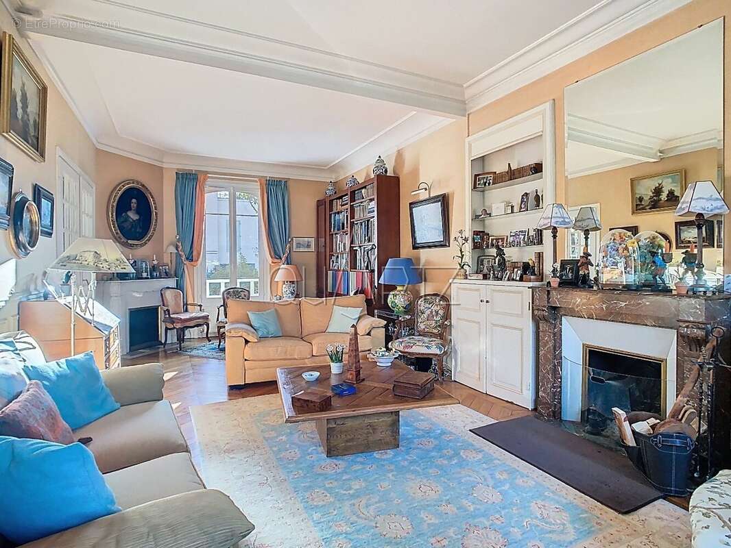 Maison à LE CHESNAY