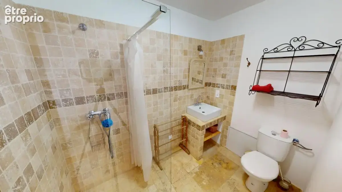LE MUY: Demeure de prestige en pierre ? Une propriété de caractère au coeur de la Provence varoise - photo 18