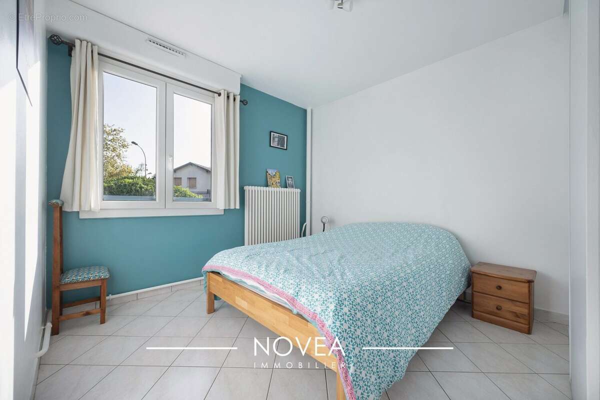 Appartement à MEYZIEU