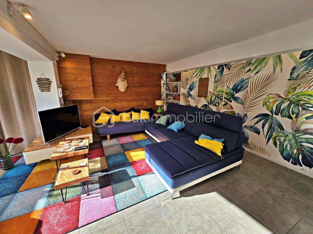 EXCLUSIVITÉ – À 100 m de la mer – Maison T5 + Duplex indépendant – Idéal famille, investissement ou projet multigénérationnel - photo 6