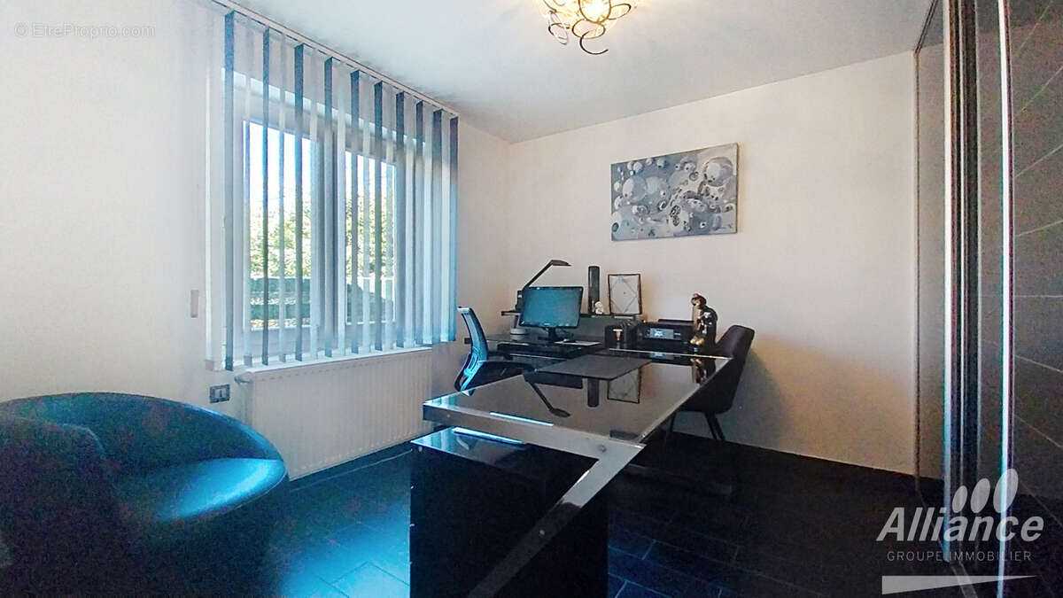 En impasse - maison 4 chambres - 115m2 - photo 7