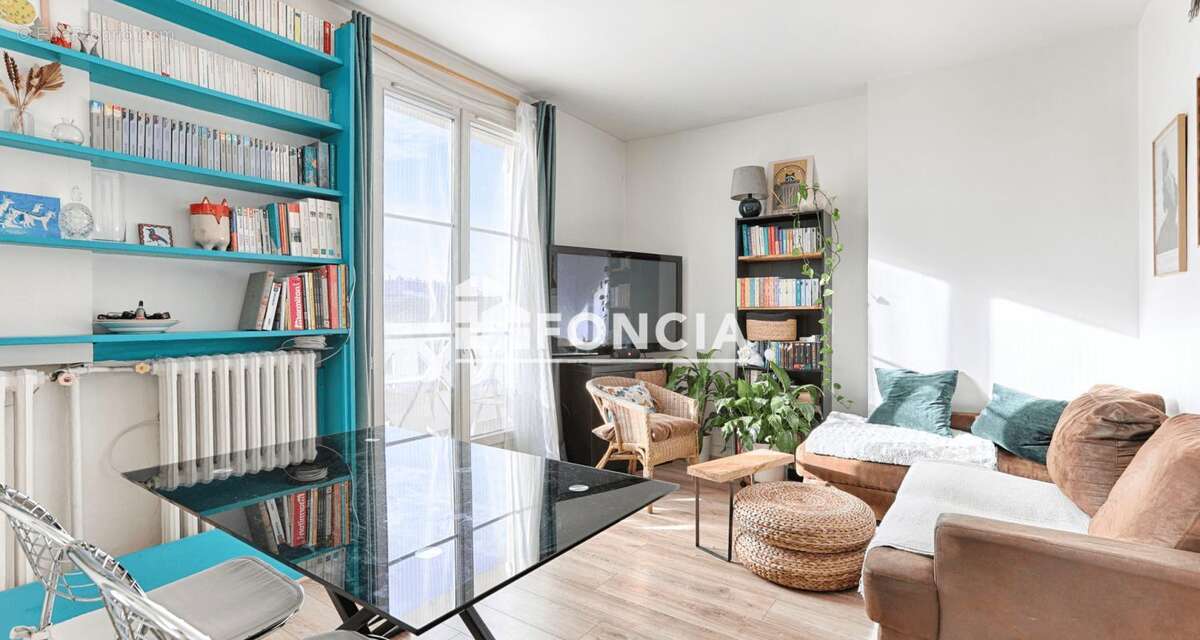 Appartement à COLOMBES