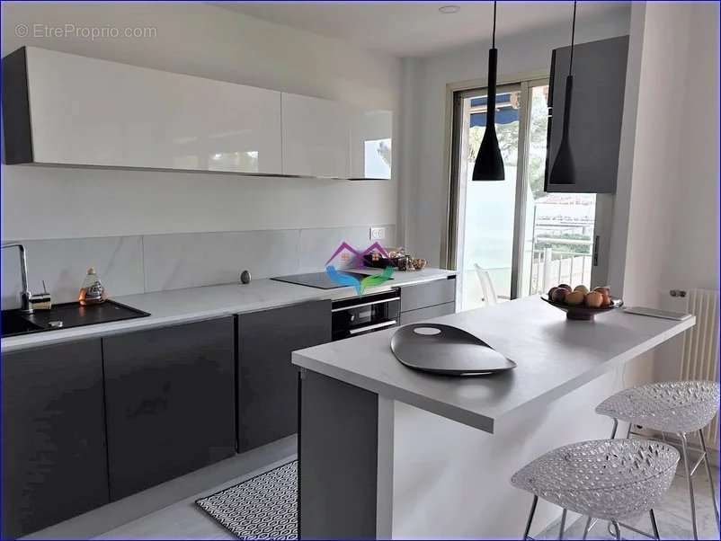 Appartement à SAINT-RAPHAEL