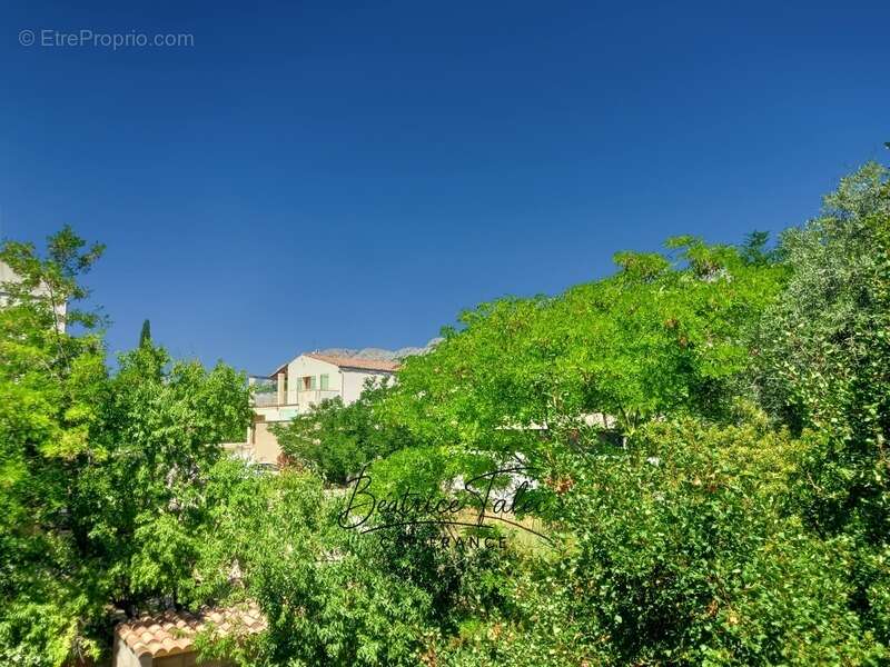 Appartement à PUYLOUBIER