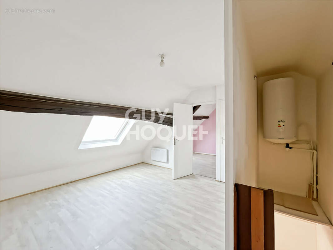 Appartement à FONTENAY-TRESIGNY