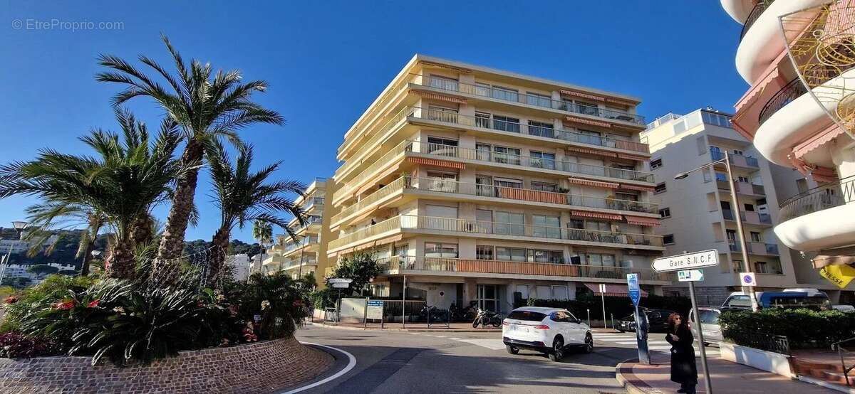 Appartement à ROQUEBRUNE-CAP-MARTIN