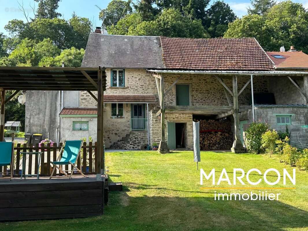Maison à SAINT-LEGER-BRIDEREIX