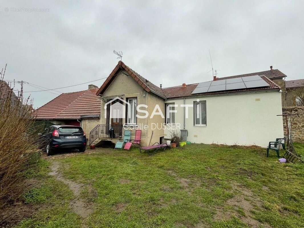 Photo 3 - Maison à MONTMARAULT