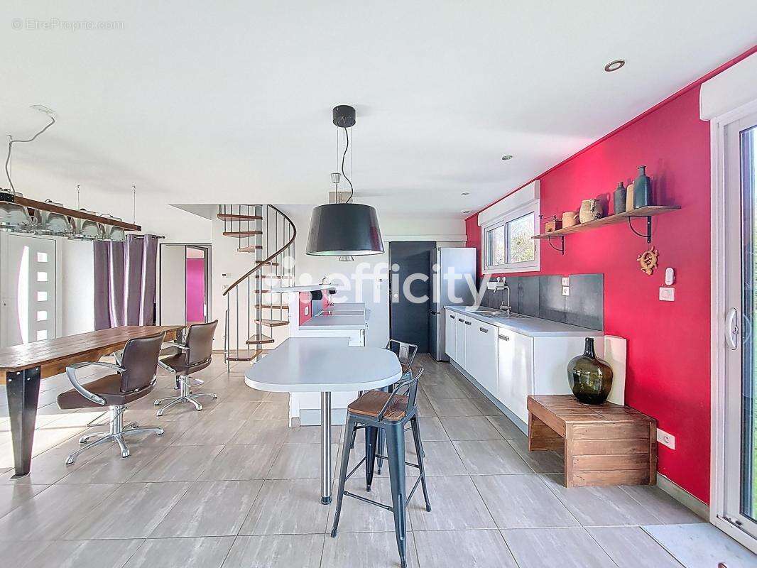 Maison à LA ROCHE-SUR-YON