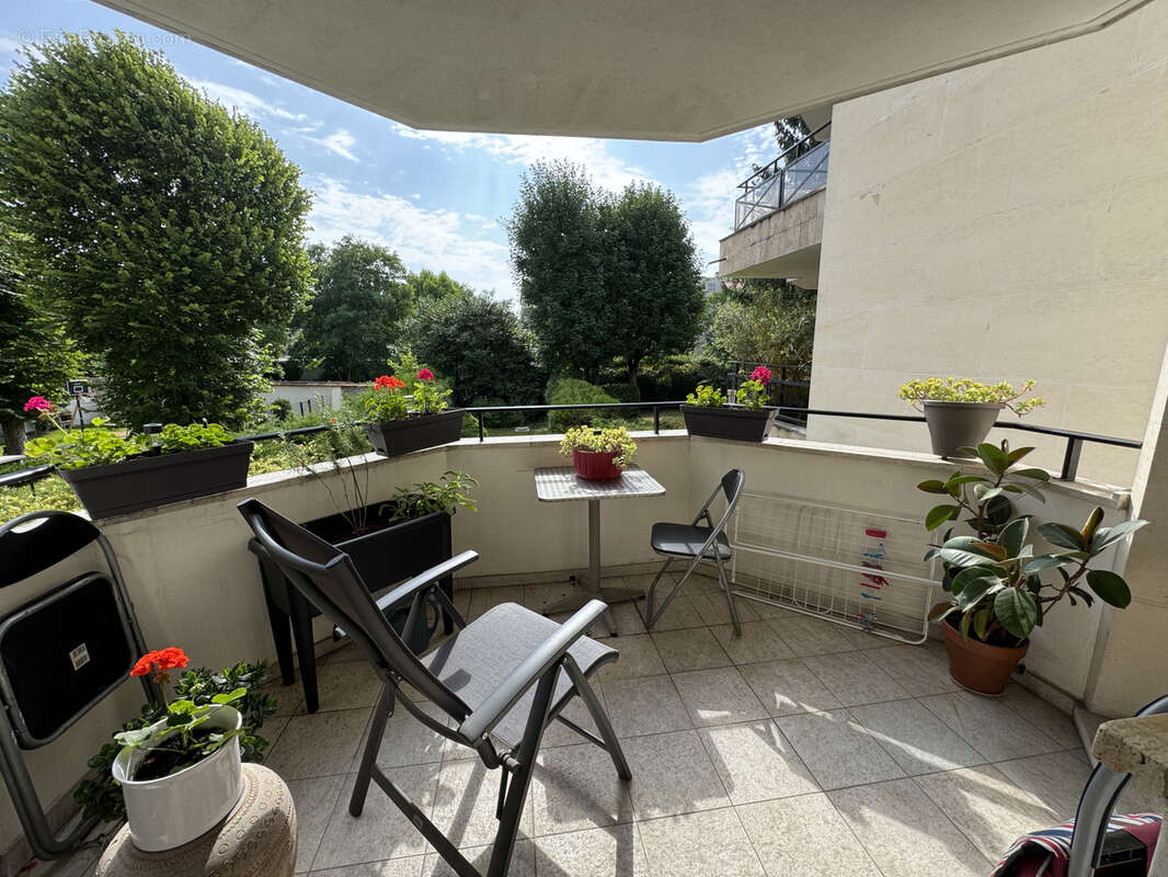 Appartement à LE PERREUX-SUR-MARNE