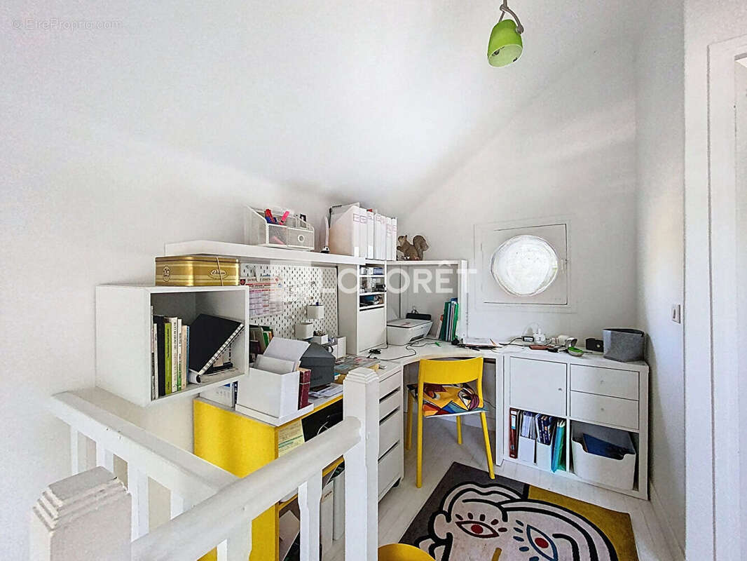 Maison à VERNEUIL-SUR-SEINE