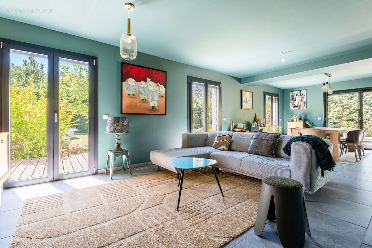 Appartement à PEYNIER