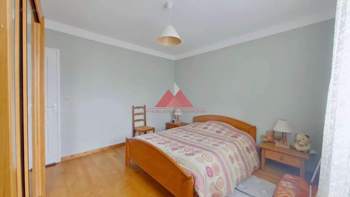Appartement à DOUCIER