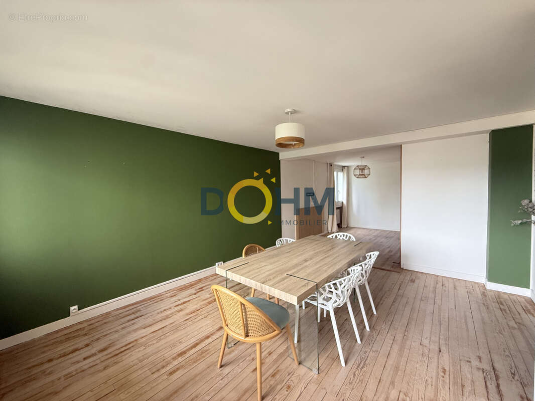 Appartement à SAINT-ETIENNE
