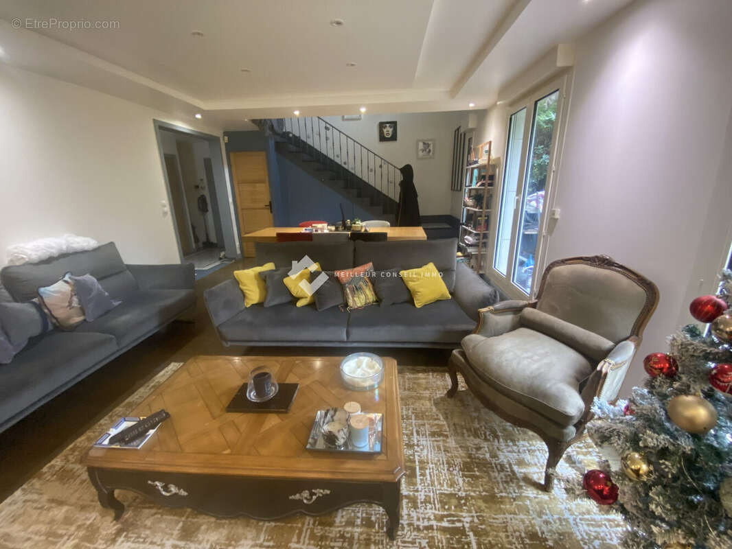 Appartement à LE RAINCY