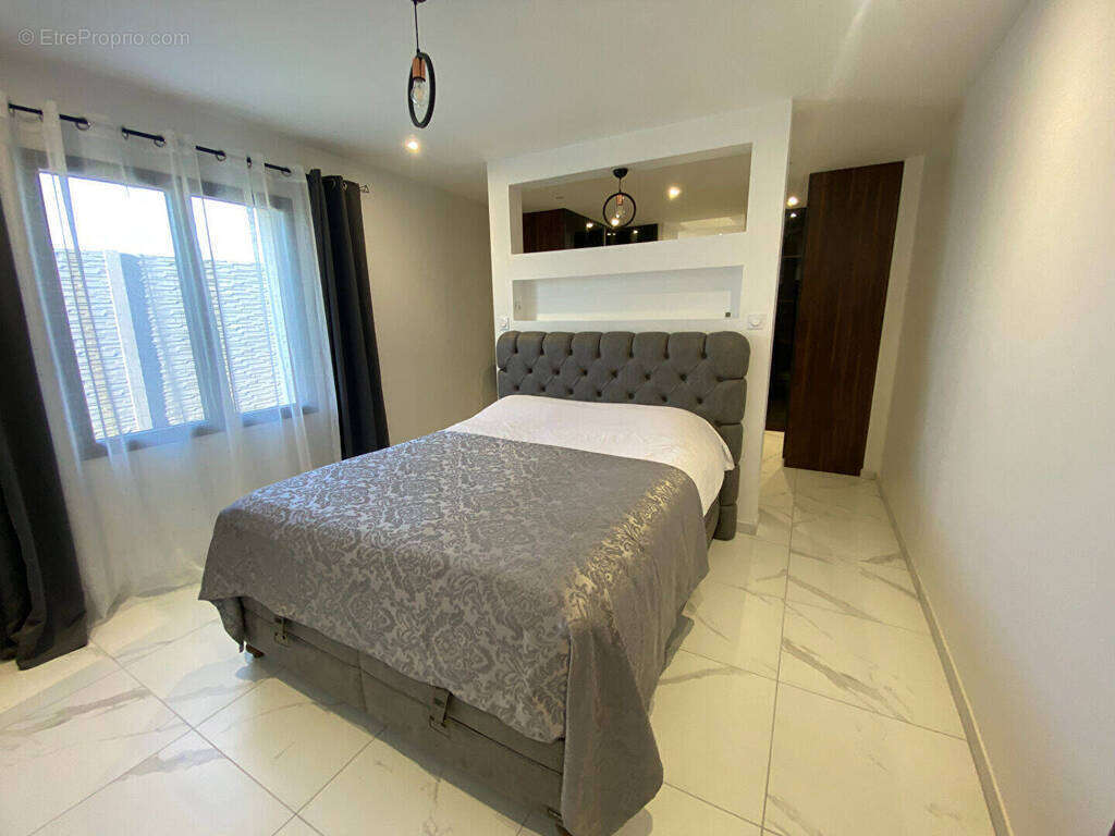 Maison à FUSSY