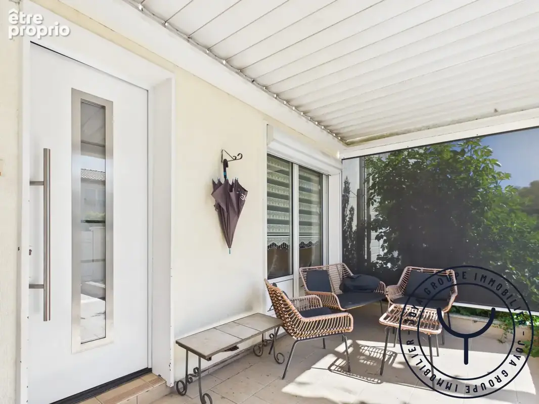 Maison 8 pièces 159 m² à vendre à La Chapelle-Saint-Luc (10600) - photo 2