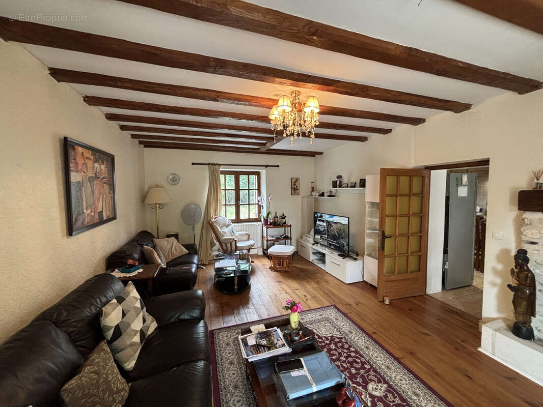 Maison à SAINT-AULAYE