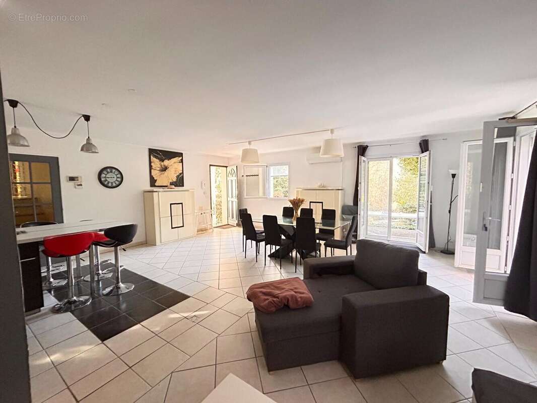 Photo 6 - Maison à ANSOUIS