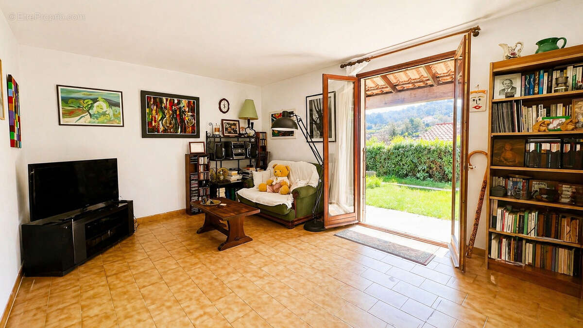 Maison à LA DESTROUSSE