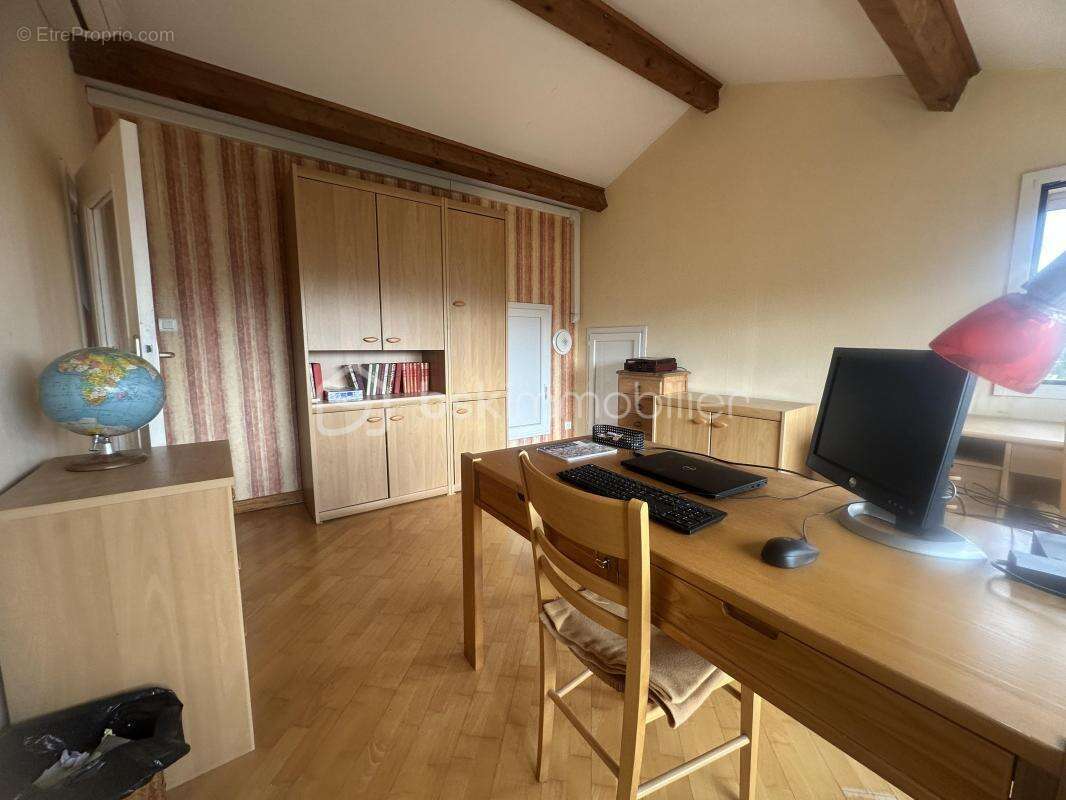 Villa spacieuse au cœur d'Alès dans les hauteurs nous offrant une vue panoramique - photo 13