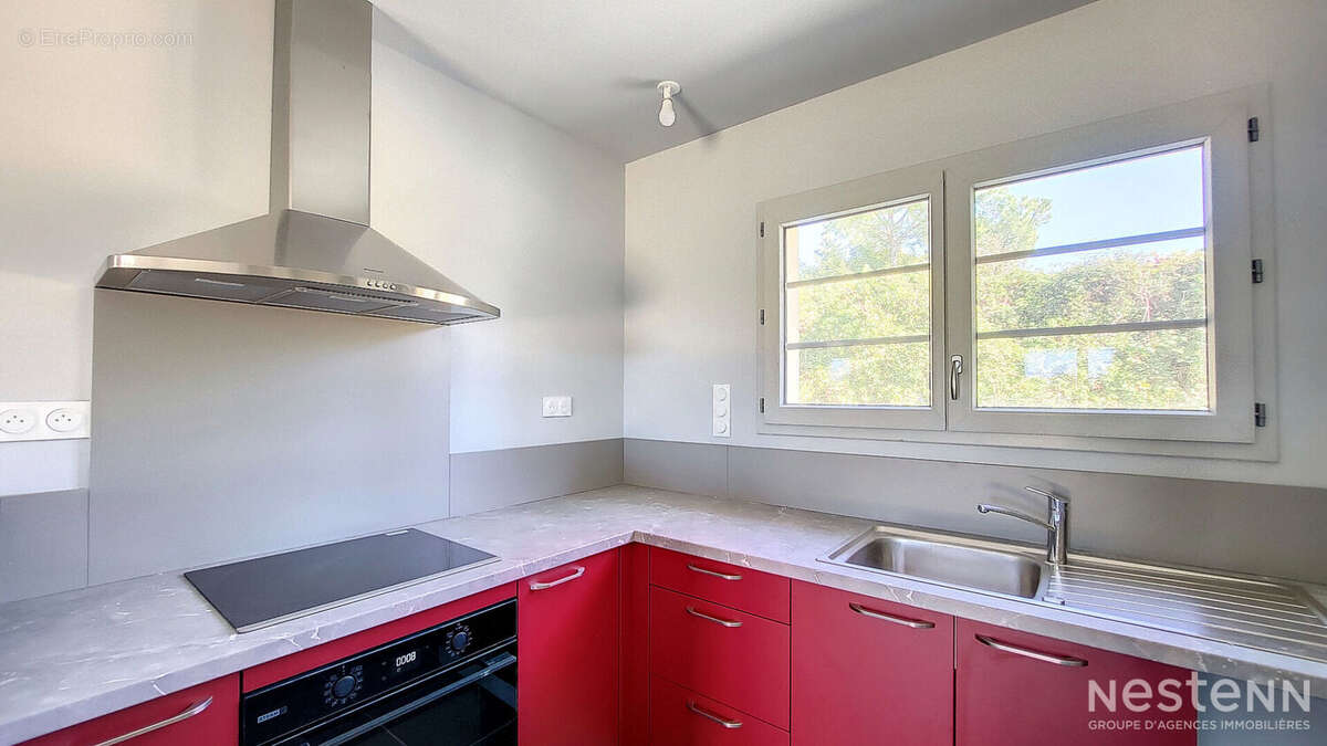 À vendre à Eauze, maison contemporaine de plain-pied construite en 2023, idéalement située à proximité immédiate des commodités  - photo 3