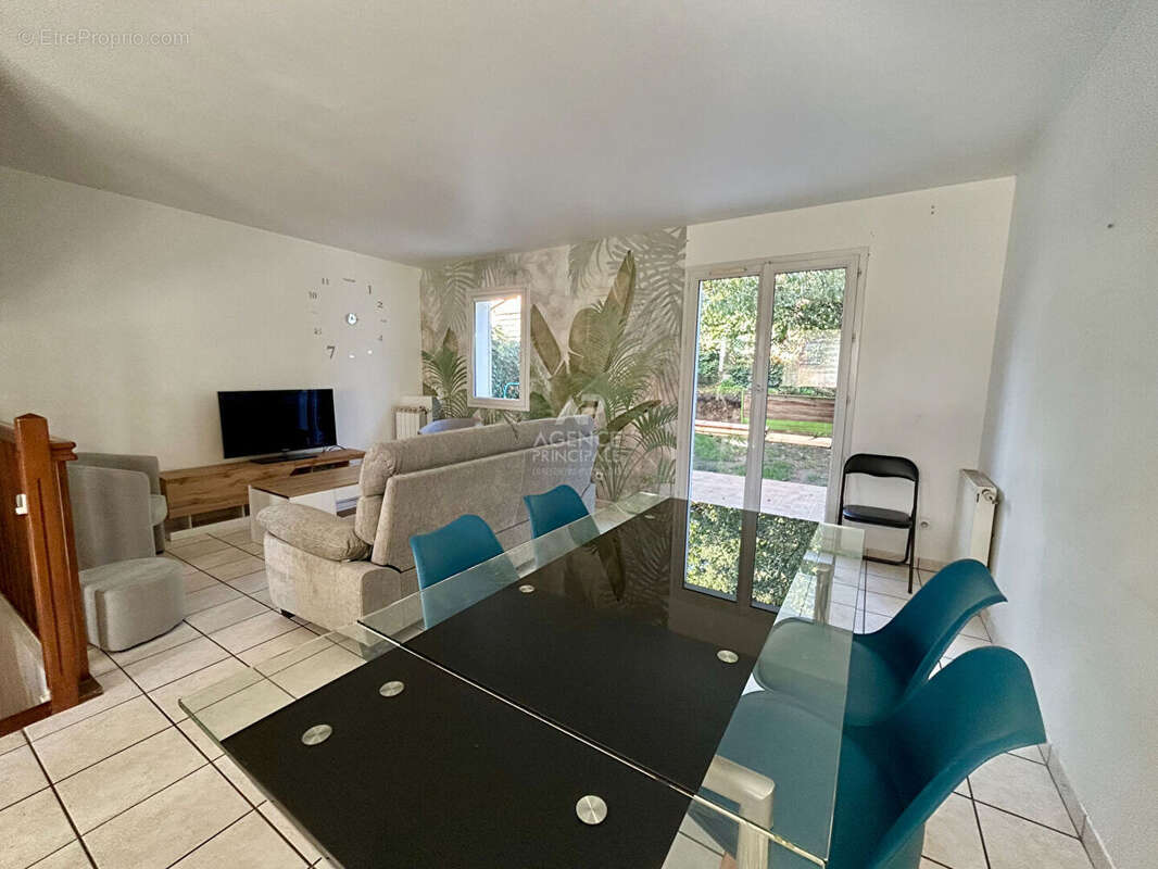 Maison à CARRIERES-SOUS-POISSY