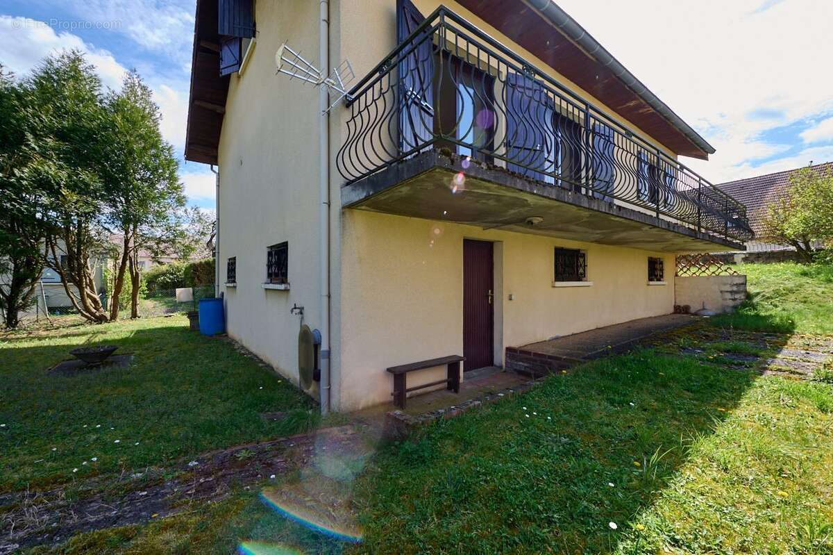 Maison à MAGNY-SUR-TILLE