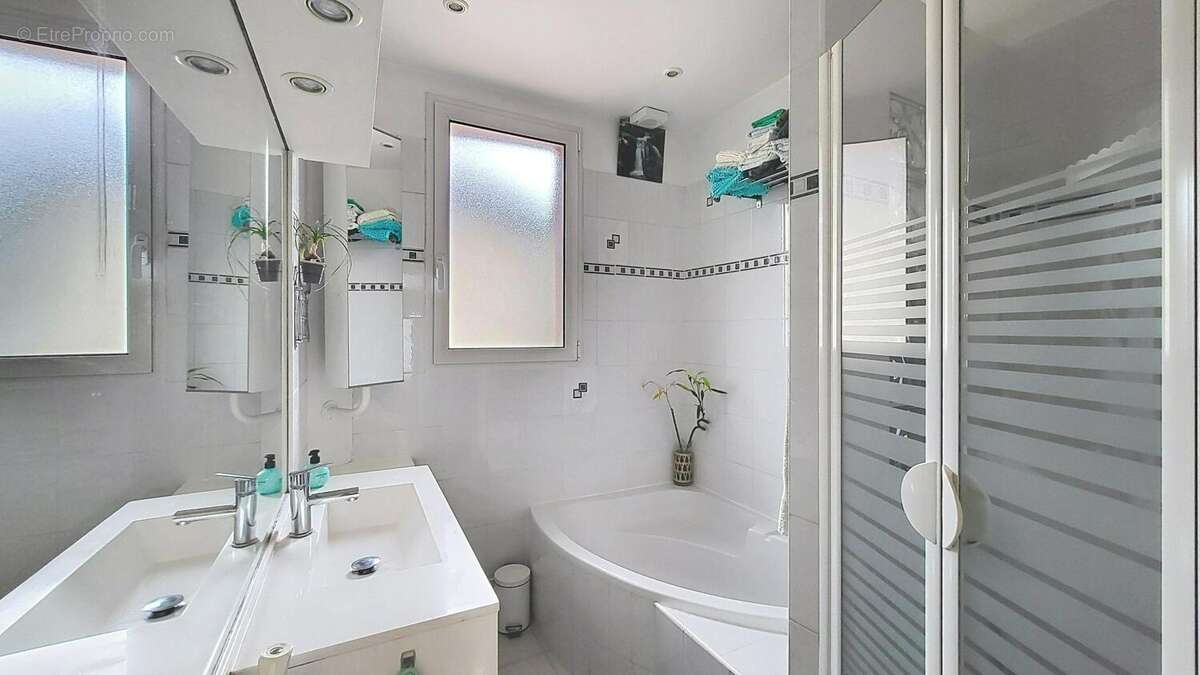 Photo 8 - Maison à THIAIS