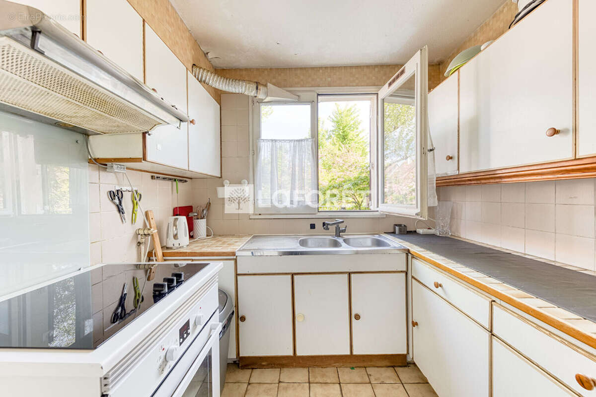 Appartement à EMERAINVILLE