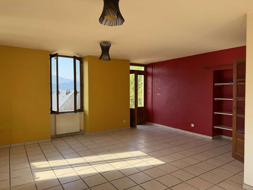 Bel Appartement T3 avec 2 balcons - photo 2