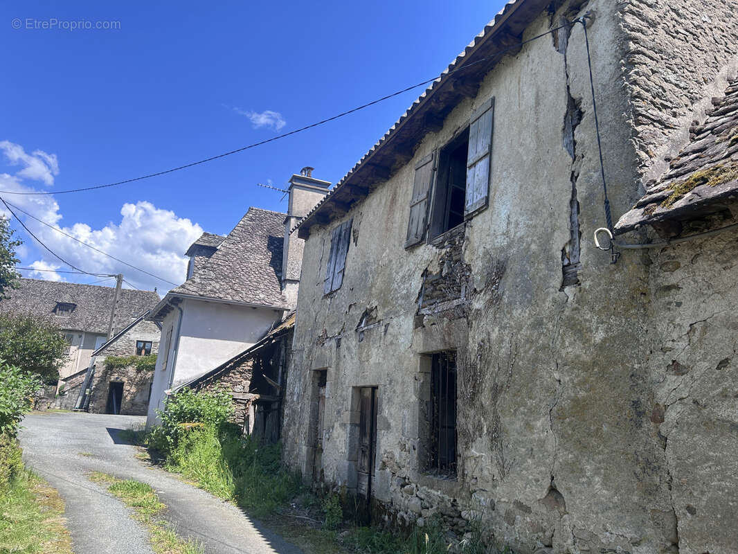 Maison à Rénover Entièrement à Vendre - photo 2